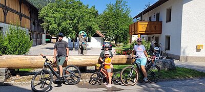 Ausflug der Naturfreunde - Radlfahren und Grillen in der Pfister