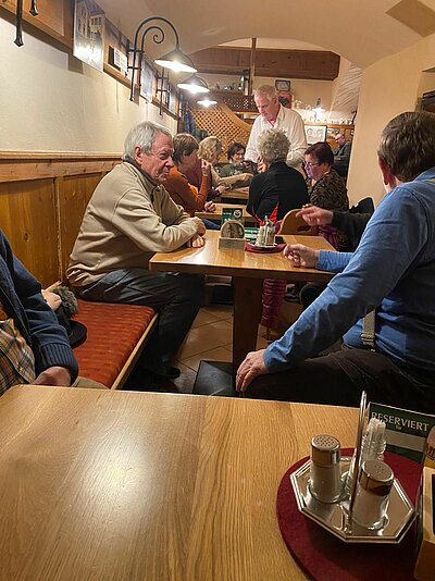 Lattlschießen am Adventmarkt Lienz