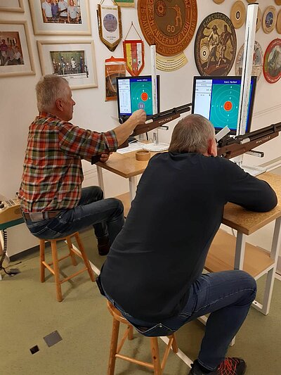 Zimmergewehrschießen der Naturfreunde