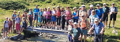Randwanderung der Naturfreunde - HIRSCHBÜHEL-BLINDISALM-ALPE STALLE