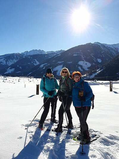 Schneeschuhwanderung der Naturfreunde in Obertilliach