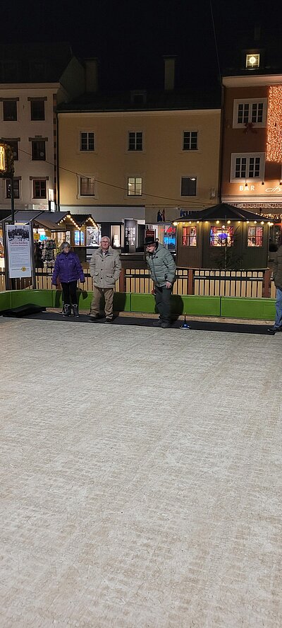 Lattlschießen am Adventmarkt Lienz