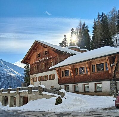 Schneeschuhwanderung der Naturfreunde in Kals