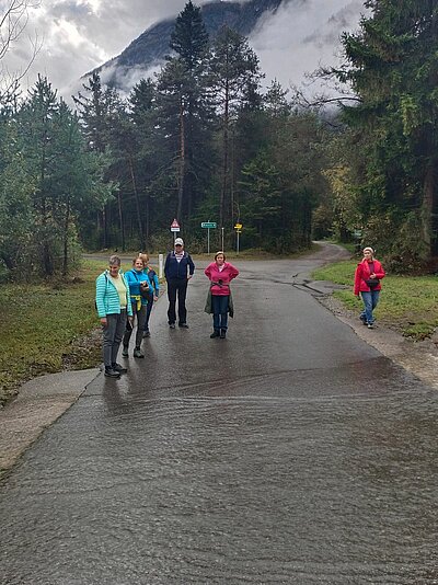 Wanderung der Naturfreunde - Lavant - Waldpfad und Kirchen