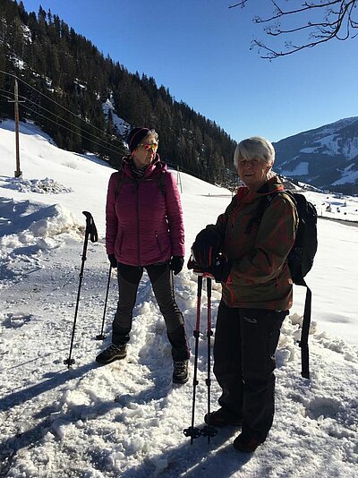 Schneeschuhwanderung der Naturfreunde in Obertilliach