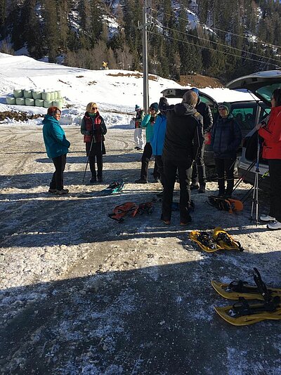 Schneeschuhwanderung der Naturfreunde in Obertilliach