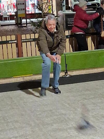 Lattlschießen am Adventmarkt Lienz