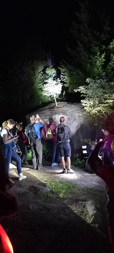 16. Seniorenwanderung der Naturfreunde 2022 - Groppensteinschlucht Obervellach bei Nacht