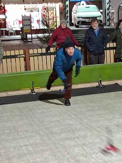 Lattlschießen am Adventmarkt Lienz