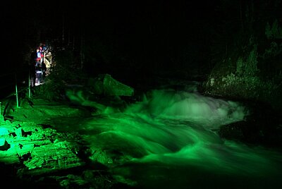 16. Seniorenwanderung der Naturfreunde 2022 - Groppensteinschlucht Obervellach bei Nacht