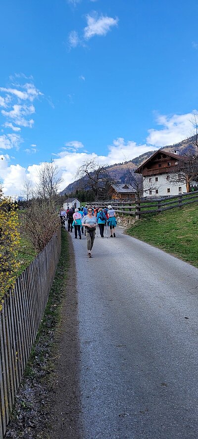 1. Seniorenwanderung der Naturfreunde - Frühlingswanderung Thurn