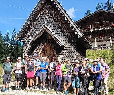 Wanderung der Naturfreunde - Dreischusterhütte
