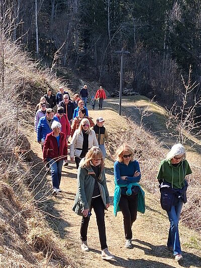 Naturfreunde - Osterüberraschung mit kleiner Wanderung