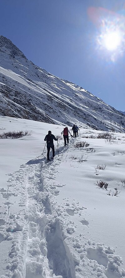 Schneeschuhwanderung der Naturfreunde in Kals