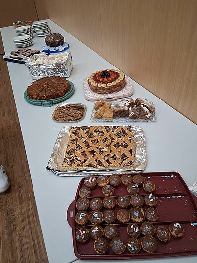 Abschlussfeier mit Präsentation, Ehrungen, Tombola und Essen