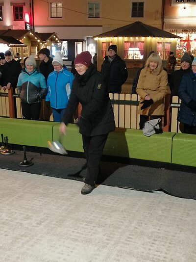 Lattlschießen der Naturfreunde am Lienzer Adventmarkt