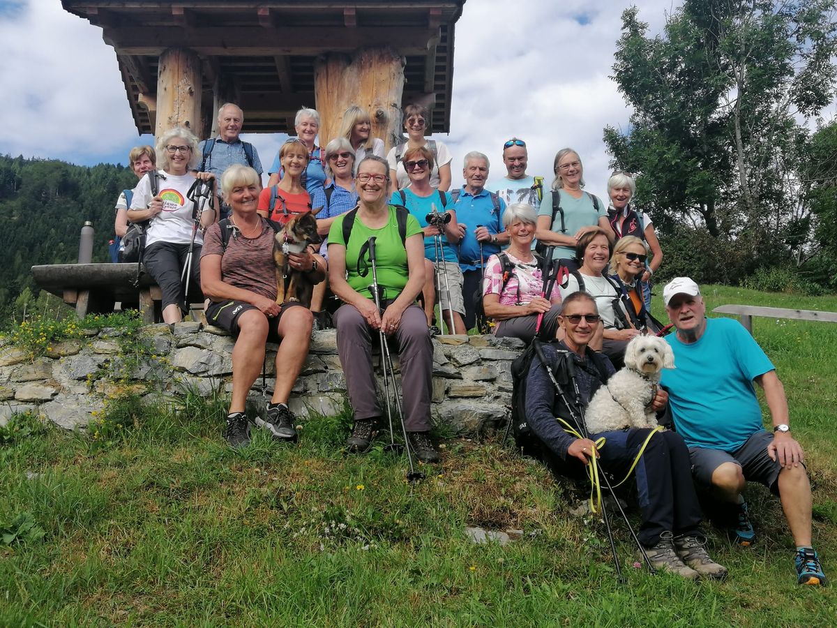 Wanderung der Naturfreunde - Mauthner Alm und Enzianhütte Wanderung der Naturfreunde - Mauthner Alm und Enzianhütte