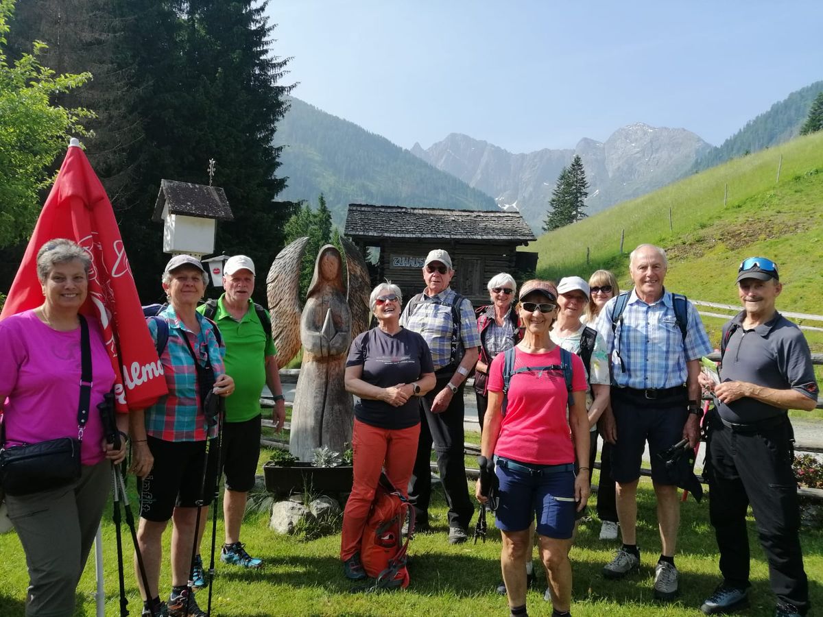 Wanderung der Naturfreunde - Morendenweg, Märchenwald und Wasserfall