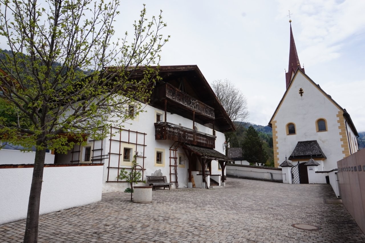 90. Geburtstag Pfarrer Otto Großgasteiger und Segnung Schlemmer Stubenhaus